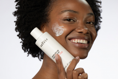 La ce folosește gomajul? Beneficiile gomajului pentru față