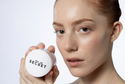 C&acirc;te măști de față pe săptăm&acirc;nă pentru o piele strălucitoare?